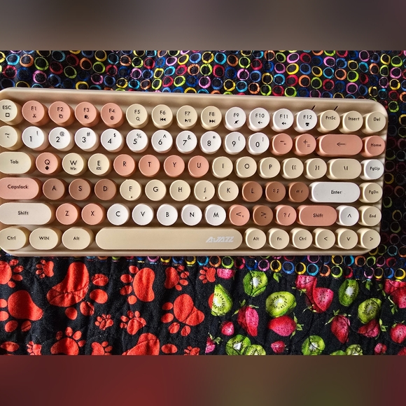 Ajazz Wireless Keyboard - Picture 1 of 4